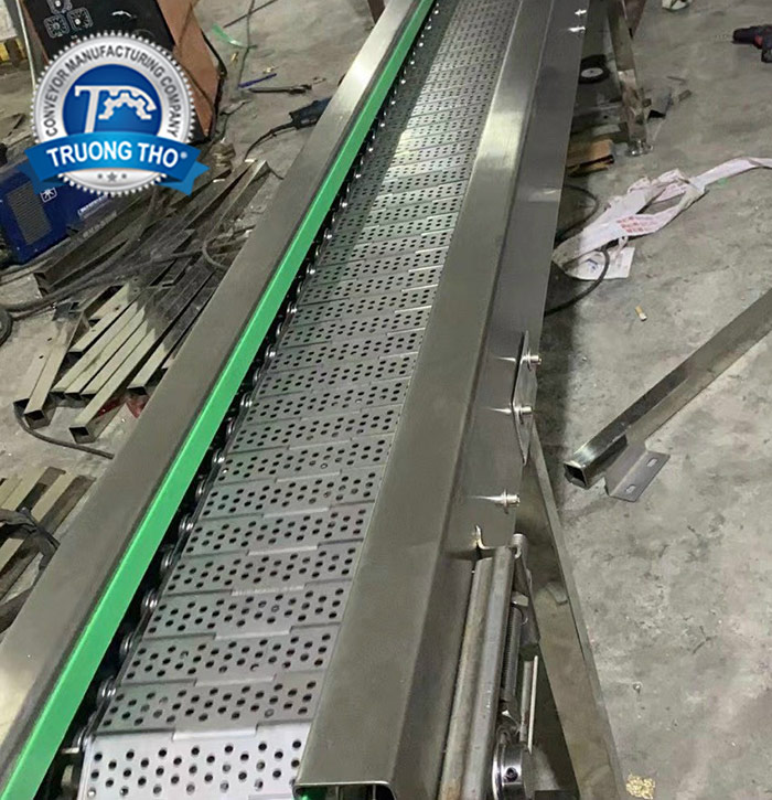 Băng tải xích inox