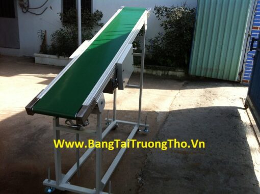 Băng tải nghiêng