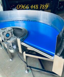 Băng tải góc cong belt xanh dương